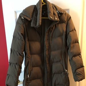 Long puffy jacket, great for the winter